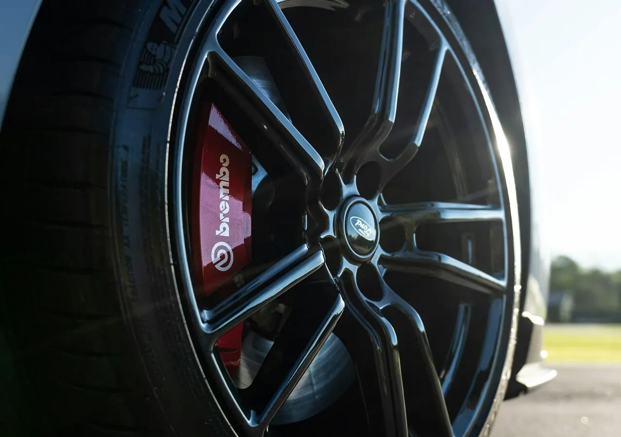 Personalización de llantas y calipers